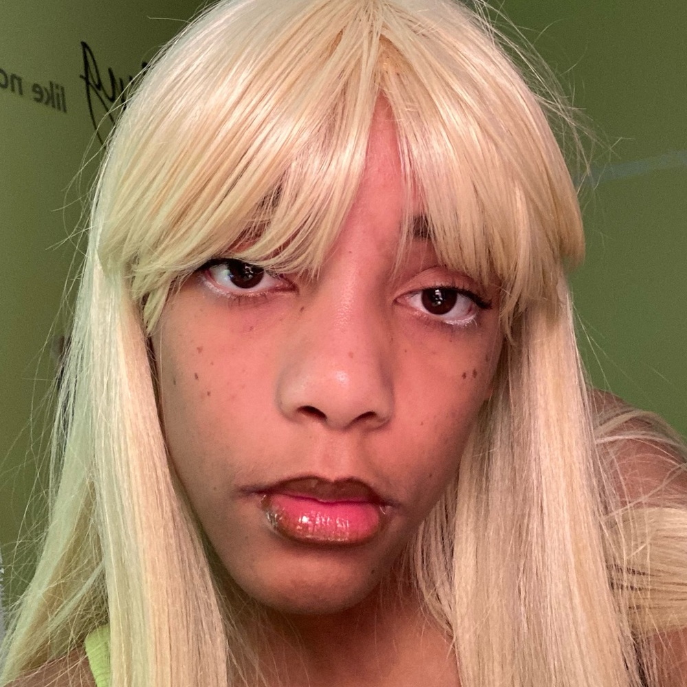 Meet your Posher, Taylor